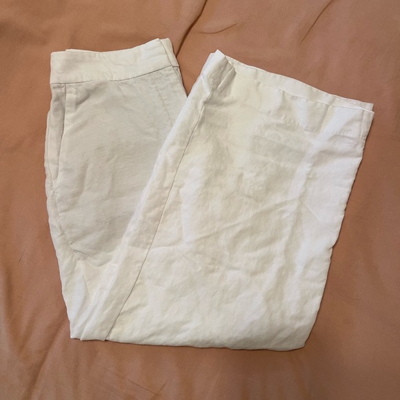 The Limitless Linen Cropped Pant - Picture 4 of 5